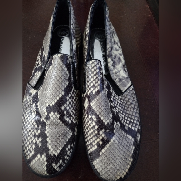 MK Michael Kors Embossed Leather Snake Skin Slip-On Sneakers - Picture 3 of 3